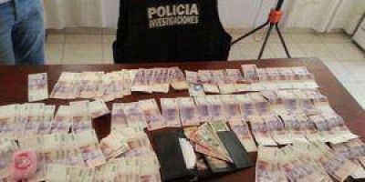Clorinda: Empleada dom�stica detenida por robo de $ 15.000 y US$ 2.000 