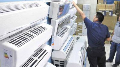 Por el calor, se venden hasta 150 aires acondicionados por d�a