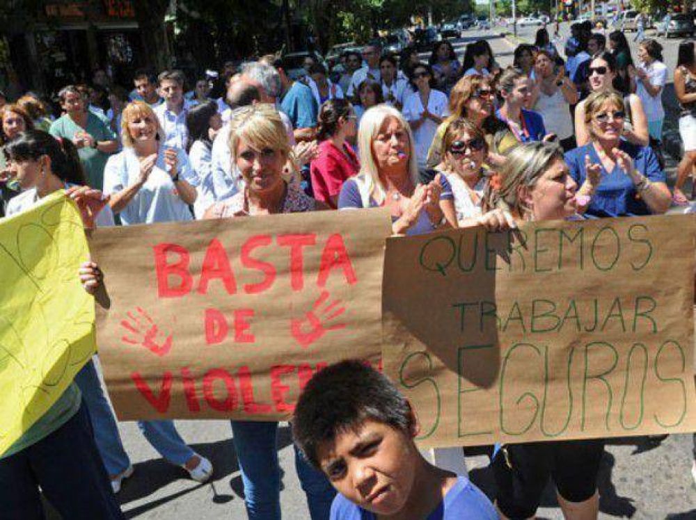 En la guardia del S�enz Pe�a atienden casi 3 veces m�s pacientes que en el Heca
