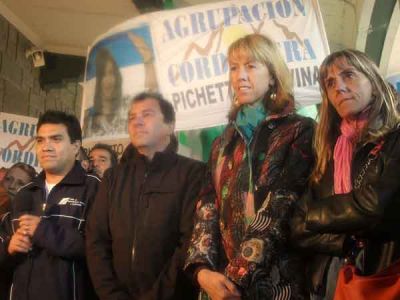 Particip� de teleconferencia con Alicia Kirchner y Pichetto