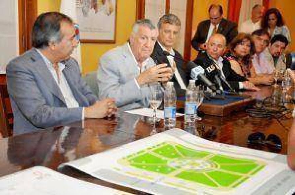 Remodelar�n la Plaza Bola�os en M�dano de Oro