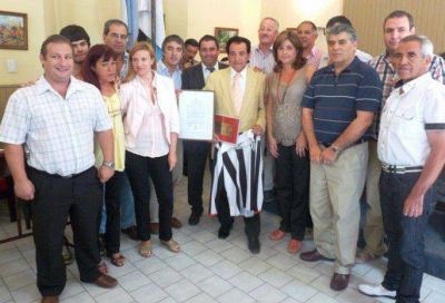 Reconocimiento y homenaje para V�ctor Legrotaglie en Luj�n 