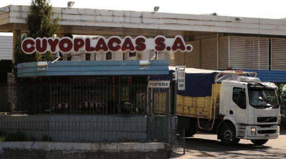 Cuyoplacas: Las Heras dispuso el cese de las chimeneas 