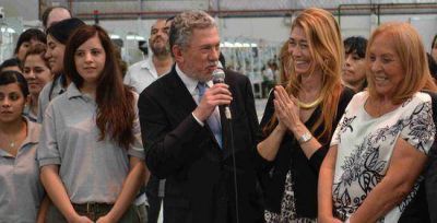 El Grupo Newsan inauguro su planta de peque�os electrodomesticos ATMA en Campana