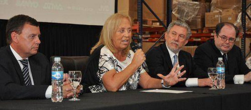 Stella Giroldi expres� su orgullo: La Presidente asegur� que �Campana es la ciudad con menor �ndice de desocupaci�n del Pa�s�