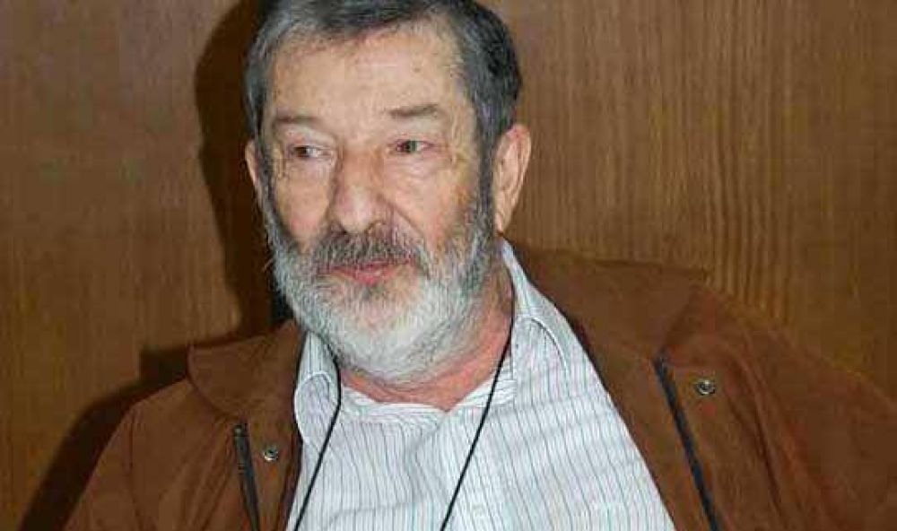 Renunci� el fiscal Carlos Salinas 