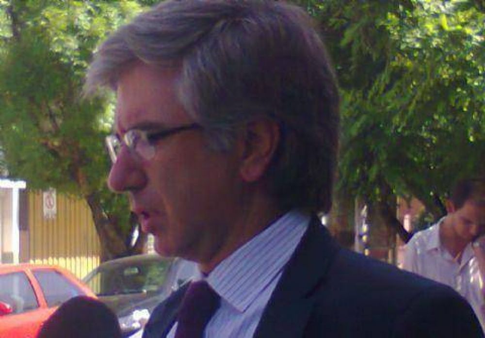 Armend�riz plante� la necesidad de otro hospital para Berisso