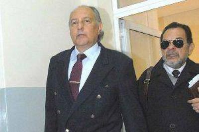 Ex gerente del Isspse rompe el silencio y acusa de los il�citos al contador Antonio Mart�n 