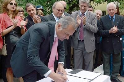 Buzzi anunci� el desdoblamiento del marco regulatorio de los recursos del subsuelo