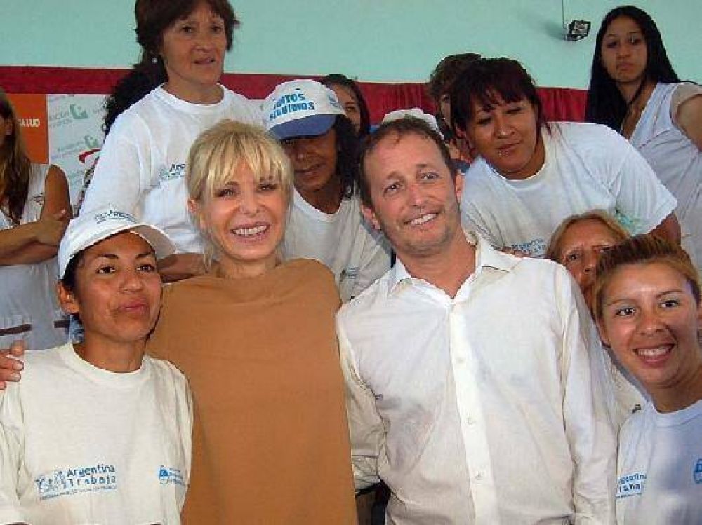 M�s de 90 chicos de una escuela lomense ahora ven mejor