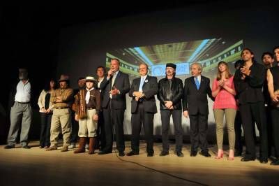 Buzzi inaugur� la Estaci�n Cultural de Exhibici�n en videoconferencia con la Presidenta