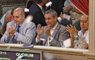 El Intendente Ferraresi particip� de la sesi�n donde se aprob� la expropiaci�n de la ex planta de SIAM