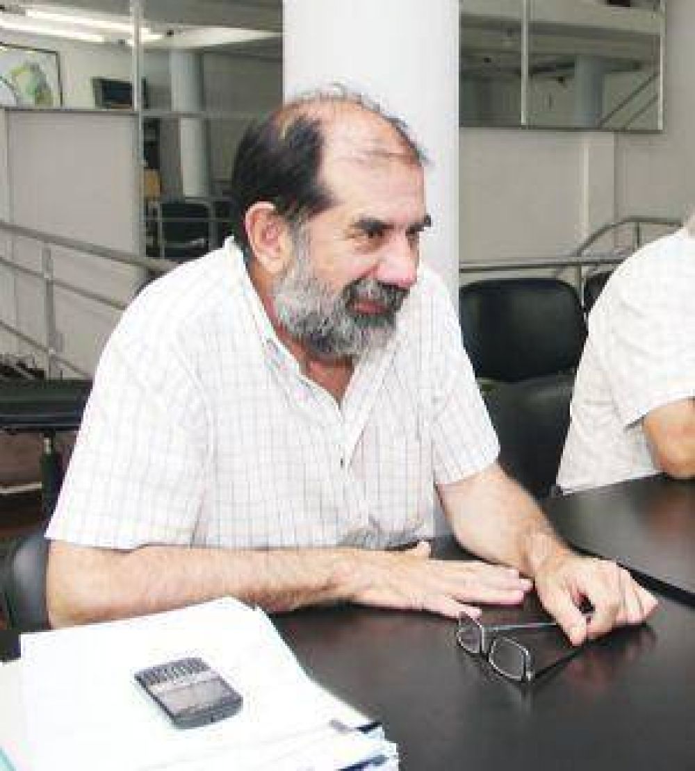 Legislador har� denuncia judicial contra Montalv�n 