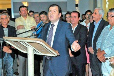 Zamora inaugur� obras en UPCN y resalt� el trabajo del empleado estatal 