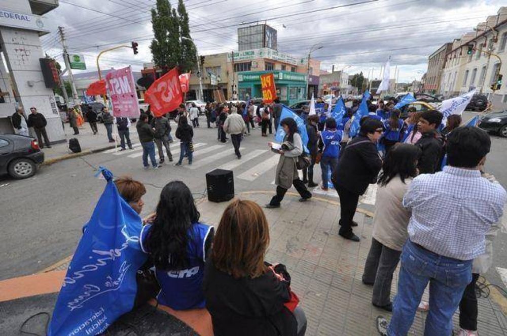 Escasa convocatoria por el paro de la MUS