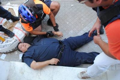 El aumento del boleto se aprob� entre bombas, insultos y agresiones