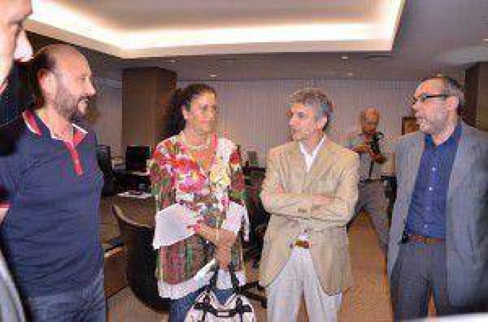 Tras reunirse con Insfr�n, Gustavo L�pez presento la Concertaci�n FORJA Formosa 