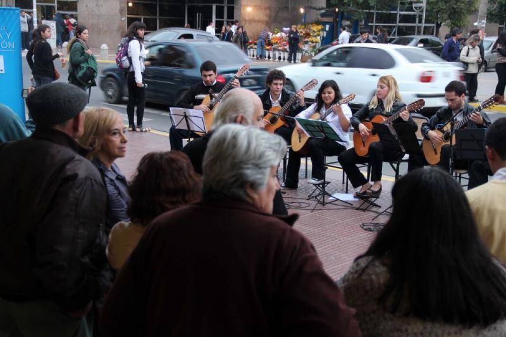 M�SICA EN VIVO Y AL AIRE LIBRE, EN EL CENTRO DE SAN MIGUEL