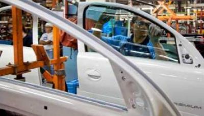 Nuevo acuerdo automotriz con M�xico reducir� 33% las importaciones