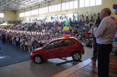 M�s premios para los que cumplen
