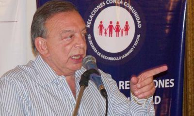 Z�ccaro asegur� que quiere �un guardaespaldas de la gesti�n�