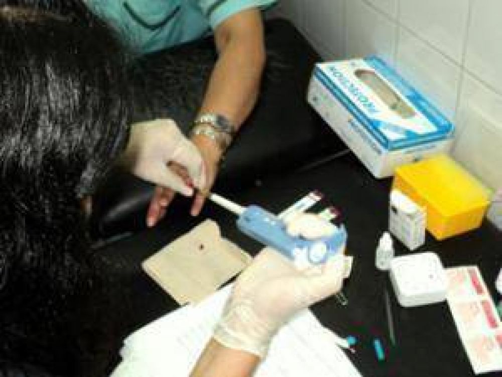 El Municipio de San Mart�n realiz� test r�pidos de VIH a vecinos del distrito