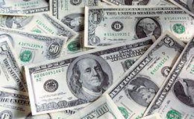 El d�lar cotiz� estable a $ 4,885. El informal subi� a $ 6,53