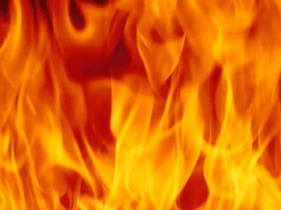 Bomberos sofocaron un incendio en una fiambrer�a 