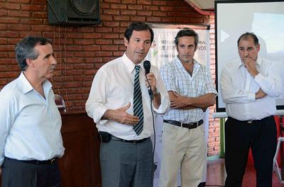 Plan Bosques Nativos: Ambiente firma convenios para preservarlos  