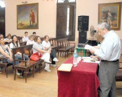 La Naci�n legaliz� t�tulos de egresados del Colegio