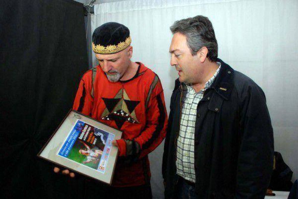 "Habr�a que hacerle juicio a quienes usaron la investidura municipal para hacer algo que no se pag�"	 