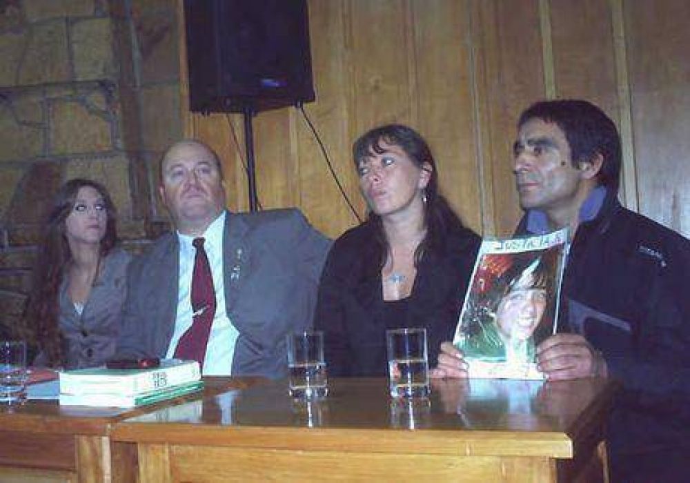 Procesan a Bonnefoi por amenazas a periodistas  