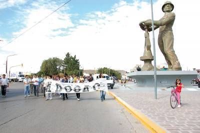 Adosac anuncia un inicio del ciclo lectivo conflictivo
