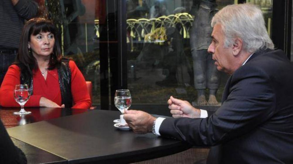 De la Sota apoya a Chi�falo, pese a Trimarco