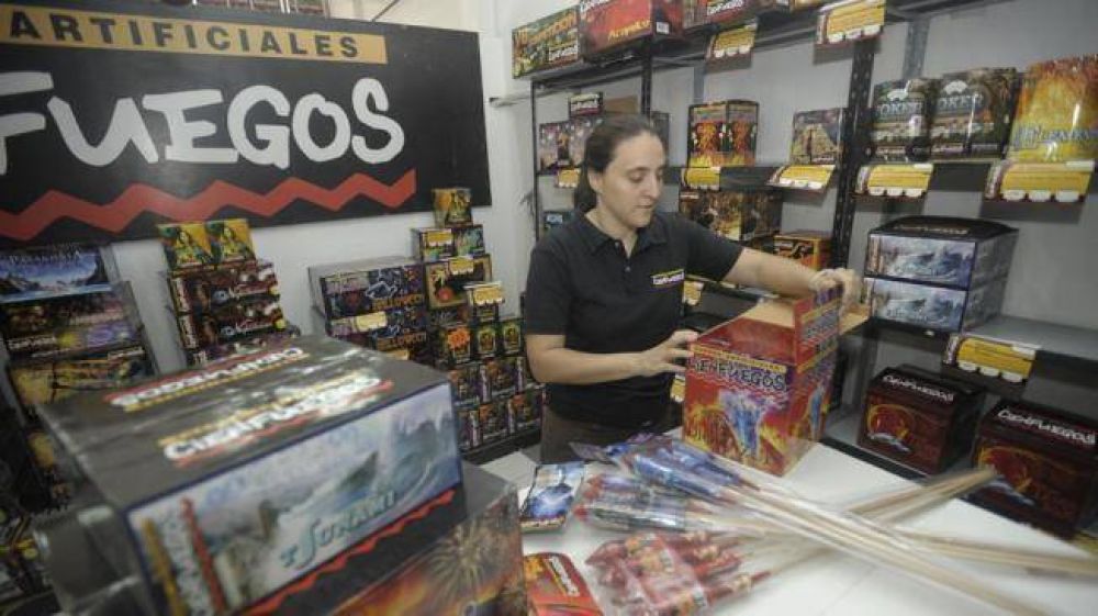 280 comercios de pirotecnia, bajo la lupa municipal