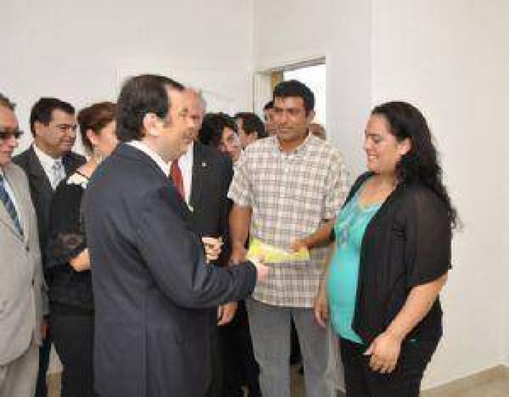 Familias de Forres acceden a viviendas 