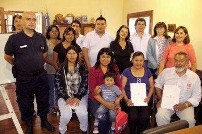 En Rosario de Lerma se entregaron subsidios para los Consejos Barriales de Seguridad 