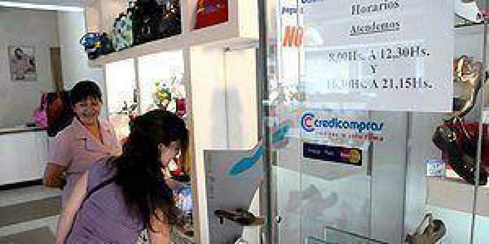 Acuerdan planes para comprar con tarjetas 
