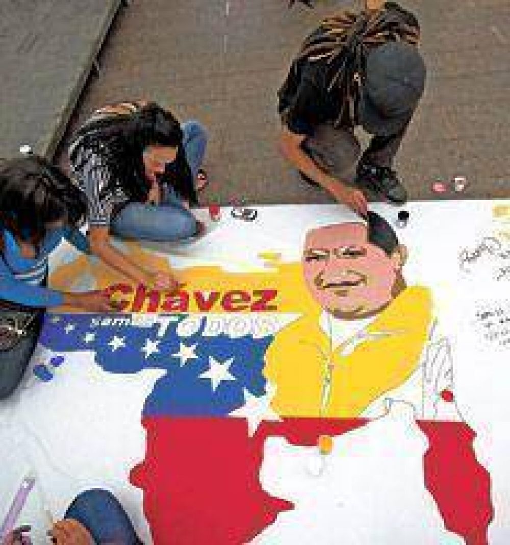  Evo va a Venezuela para estar cerca de Ch�vez