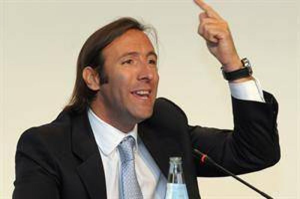 El ministro Lorenzino celebr� el fallo sobre la Fragata: "�Buitres, no pasaran!"
