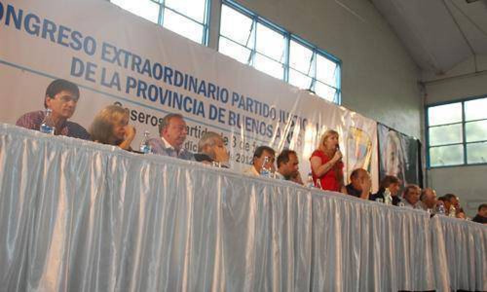 �El que tenga ganas de ser presidente del PJ que vaya a internas�