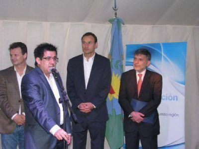 En el l�mite con Berisso, se inaugur� la Subestaci�n Este