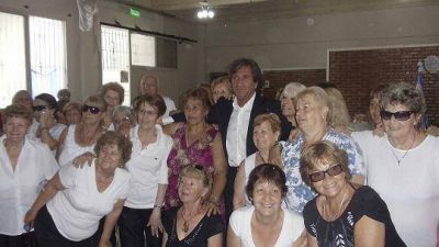 CIERRE DE ACTIVIDADES DE LOS ADULTOS MAYORES DEL PAMI EN EL CLUB COLUMBIA