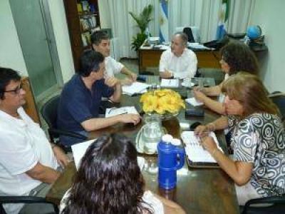 Las reuniones entre Educaci�n y sindicatos docentes continuar�n esta semana 