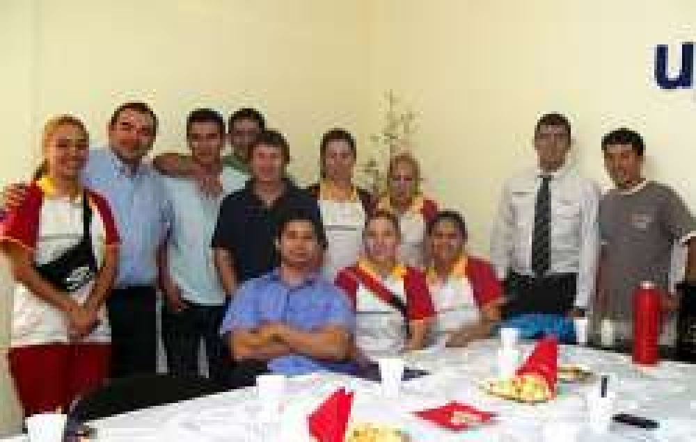 Universidad Popular: Cierre del taller de Comunicaci�n y Liderazgo	
