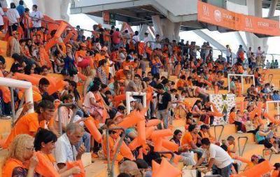 Scioli encabez� un acto en el Estadio Ciudad de La Plata