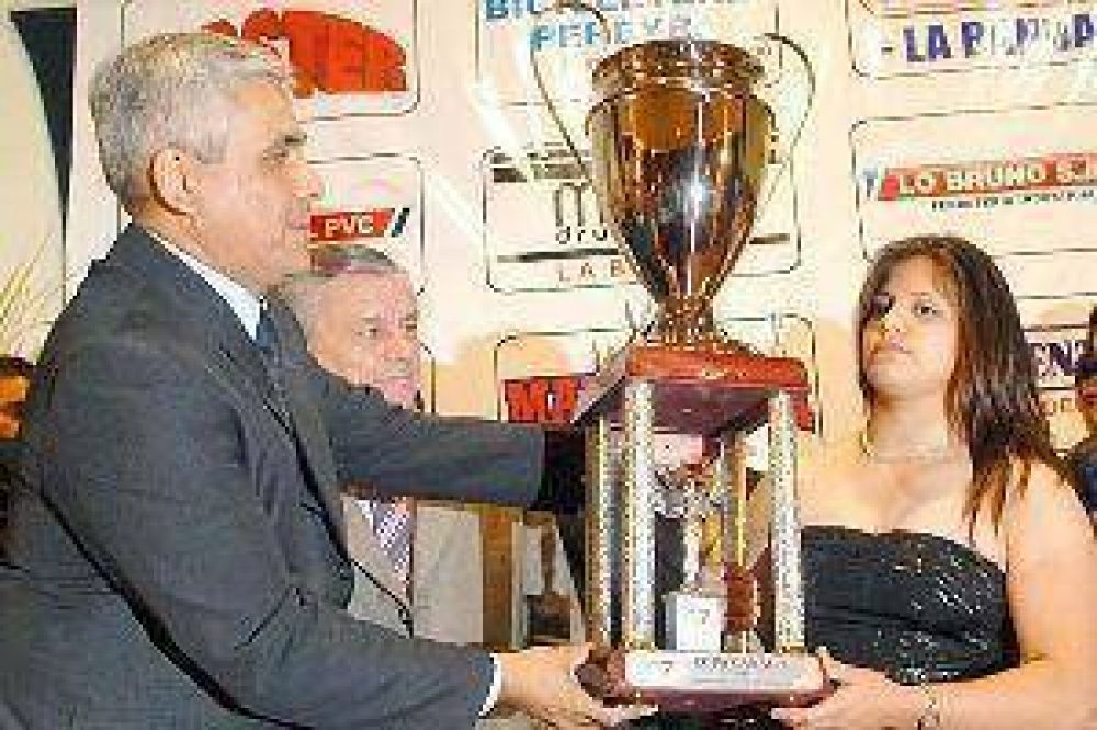 Exclusivo: las 25 ternas de los deportistas que buscan quedarse con la Copa Canal 7 