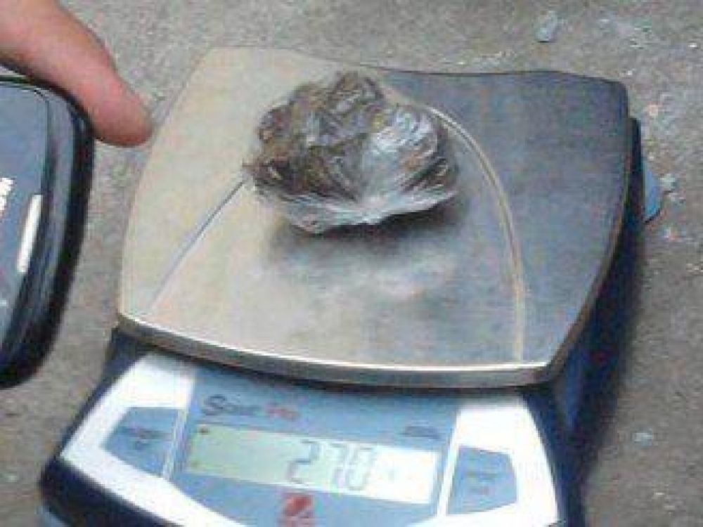 Secuestran marihuana  