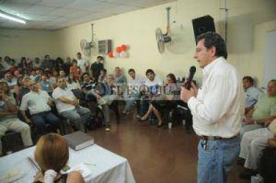 Radicales hicieron catarsis contra el Gobierno y pidieron la unidad del partido 