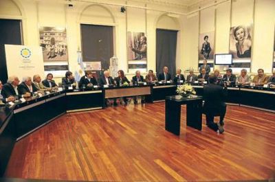 La CGT oficial prepara un proyecto para modificar el pago de Ganancias